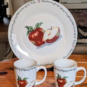 Apple Motif Dinnerware Set